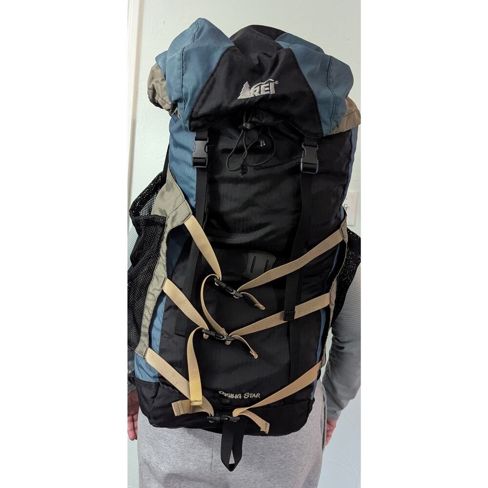 REI Rising Star Backpack, Clean,All Straps Intact - Picture 5 of 8